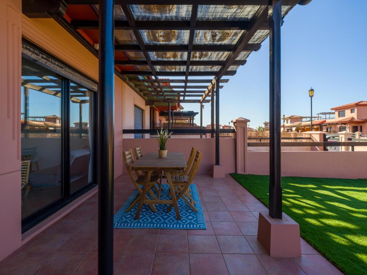 לה אוליבה Private Terrace Majanicho Home -Garden & Pool מראה חיצוני תמונה